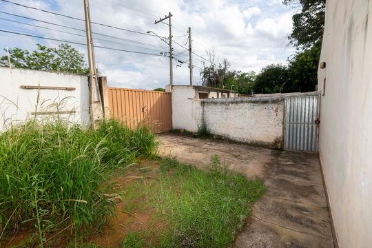 GARAGEM  + QUINTAL de casa de condomínio à venda com 1 quarto, 100m² em Village Campinas, Campinas