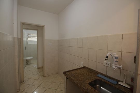 Cozinha e Área de Serviço de apartamento para alugar com 1 quarto, 50m² em Ponta da Praia, Santos
