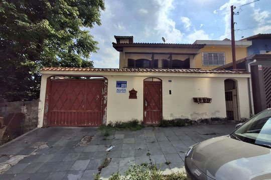 Fachada de casa para alugar com 4 quartos, 210m² em Parque Continental Ii, Guarulhos