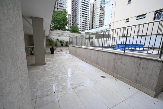 Apartamento para alugar com 5 quartos, 320m² em Setor Bueno, Goiânia