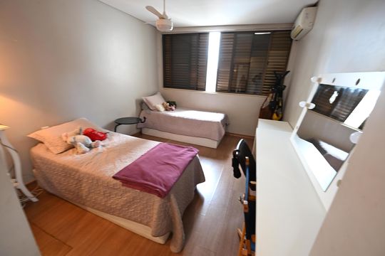 Apartamento para alugar com 5 quartos, 320m² em Setor Bueno, Goiânia
