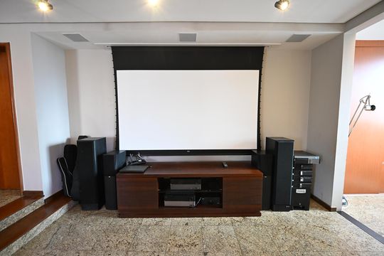 Apartamento para alugar com 5 quartos, 320m² em Setor Bueno, Goiânia