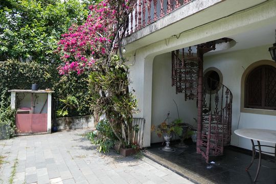 Casa à venda com 4 quartos, 300m² em Monsenhor Messias, Belo Horizonte
