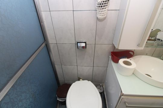 Banheiro de casa para alugar com 1 quarto, 50m² em Vila Silvia, São Paulo