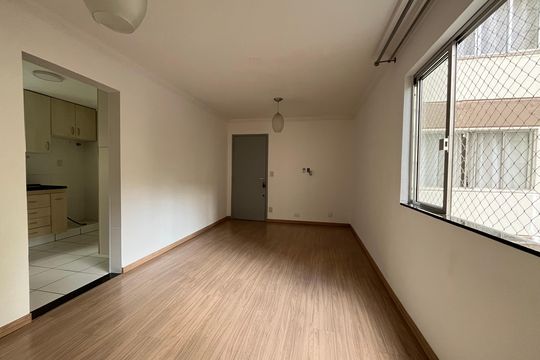 Sala de apartamento para alugar com 3 quartos, 62m² em Jardim Iris, São Paulo