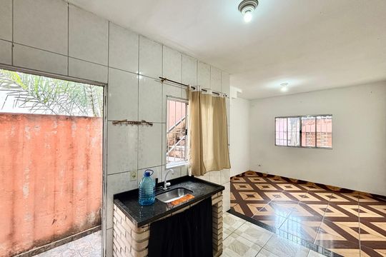 Sala/Cozinha de apartamento para alugar com 1 quarto, 45m² em Vila Paranagua, São Paulo