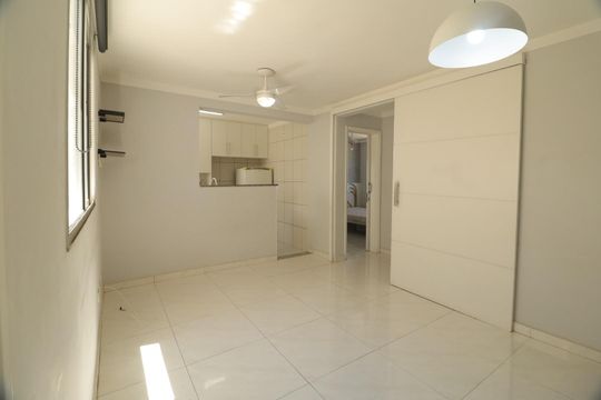 Apartamento para alugar com 2 quartos, 48m² em Vila Satúrnia, Campinas