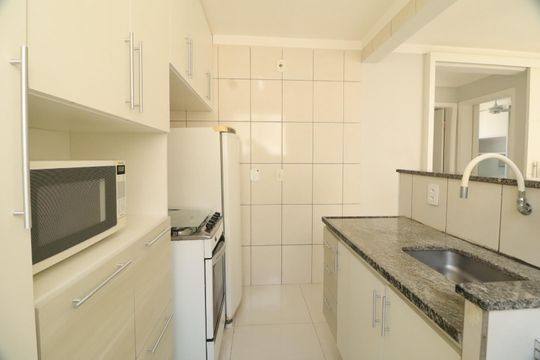 Apartamento para alugar com 2 quartos, 48m² em Vila Satúrnia, Campinas