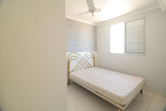 Apartamento para alugar com 2 quartos, 48m² em Vila Satúrnia, Campinas