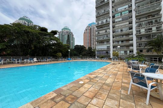 Área comum - Piscina de apartamento para alugar com 2 quartos, 100m² em Barra da Tijuca, Rio de Janeiro