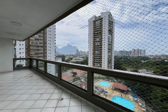 Varanda de apartamento para alugar com 2 quartos, 100m² em Barra da Tijuca, Rio de Janeiro