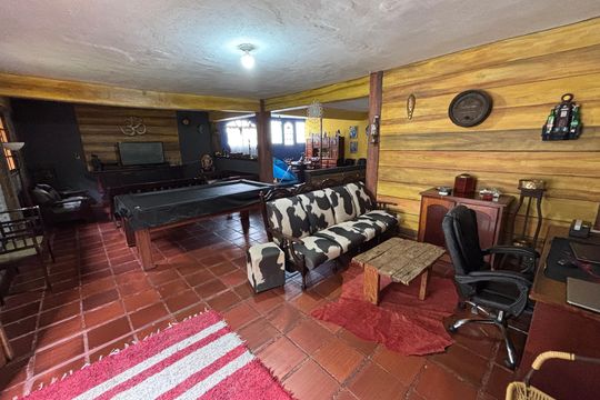 Sala de casa à venda com 3 quartos, 335m² em Suíssa, Ribeirão Pires