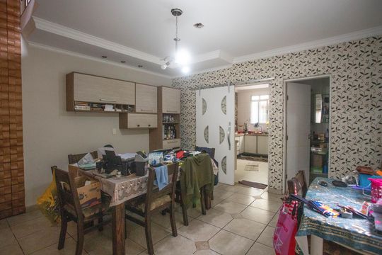 Casa à venda com 3 quartos, 212m² em Centro, Diadema