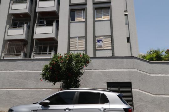 Plaquinha de apartamento para alugar com 2 quartos, 76m² em Patrimônio, Uberlândia