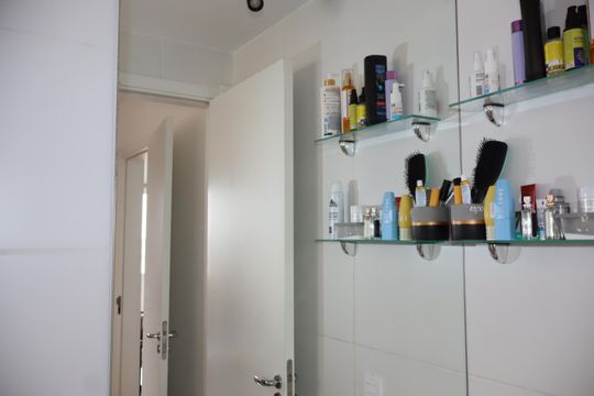 Banheiro de apartamento à venda com 1 quarto, 26m² em Jardim Planalto, São Paulo
