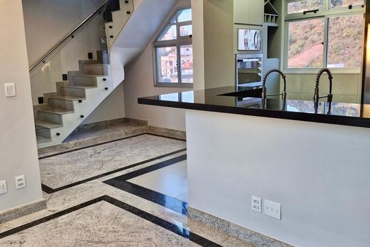 Apartamento para alugar com 3 quartos, 209m² em Buritis, Belo Horizonte