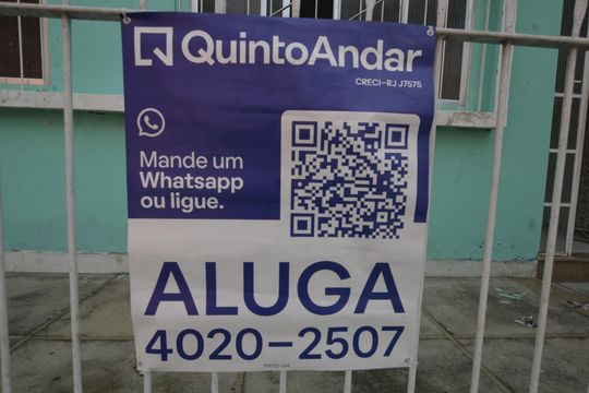 Placa instalada de casa para alugar com 2 quartos, 100m² em Cascadura, Rio de Janeiro