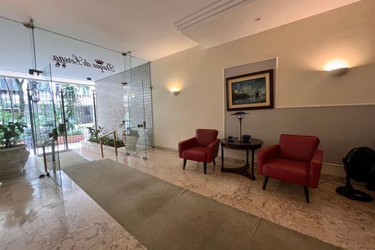 Apartamento à venda com 2 quartos, 70m² em Leme, Rio de Janeiro