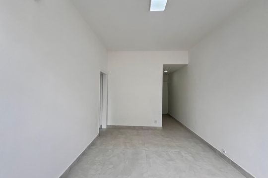 Apartamento à venda com 2 quartos, 70m² em Leme, Rio de Janeiro