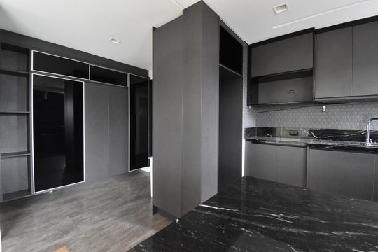 Cozinha de casa de condomínio à venda com 4 quartos, 411m² em Campo Comprido, Curitiba