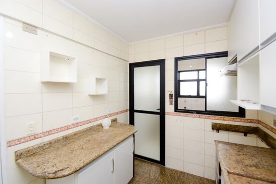 Cozinha de apartamento para alugar com 3 quartos, 78m² em Vila Rosalia, Guarulhos
