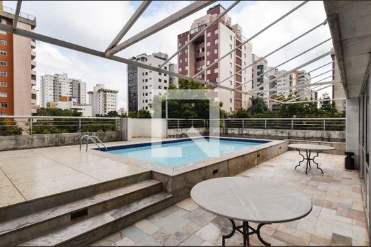 Área comum - Piscina de apartamento para alugar com 1 quarto, 92m² em Savassi, Belo Horizonte