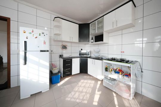 Cozinha de casa à venda com 3 quartos, 270m² em Vila Ré, São Paulo