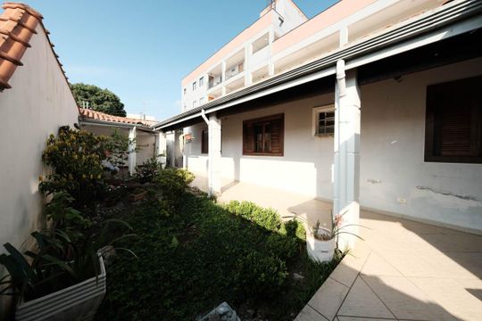 Área externa de casa à venda com 3 quartos, 270m² em Vila Ré, São Paulo