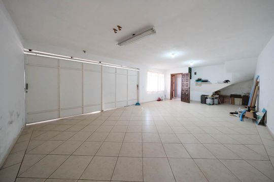 Garagem de casa à venda com 3 quartos, 270m² em Vila Ré, São Paulo