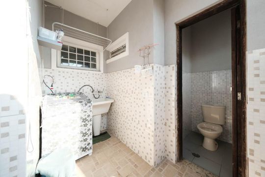Área externa de casa à venda com 3 quartos, 270m² em Vila Ré, São Paulo