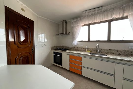 Porta da entrada de serviço de apartamento à venda com 3 quartos, 136m² em Vila Sao Vicente, São Paulo