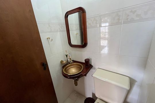 Lavabo de apartamento à venda com 3 quartos, 136m² em Vila Sao Vicente, São Paulo