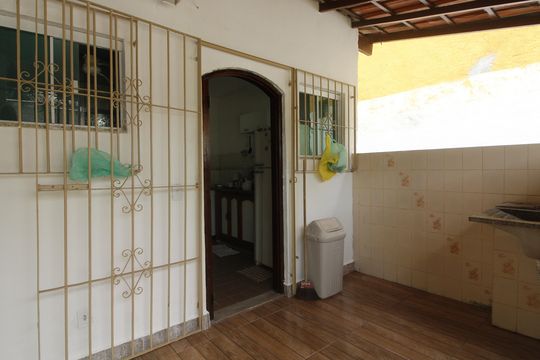 Área de Serviço de casa para alugar com 2 quartos, 360m² em Caminho de Búzios, Cabo Frio