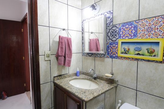 Banheiro Social de casa para alugar com 2 quartos, 360m² em Caminho de Búzios, Cabo Frio