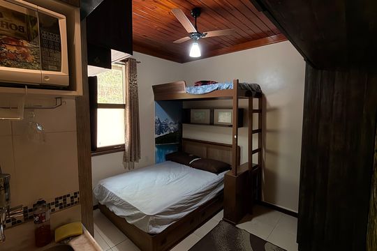 Kitnet/Studio para alugar com 1 quarto, 18m² em Cascata do Imbuí, Petrópolis