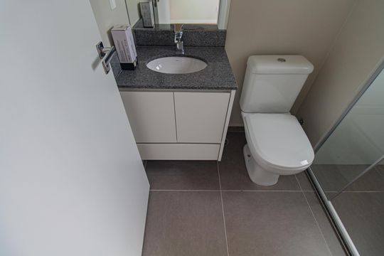 Banheiro da Suíte 1 de apartamento para alugar com 2 quartos, 60m² em Paraíso, São Paulo