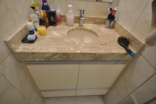Banheiro da Suíte 1 de casa de condomínio à venda com 2 quartos, 60m² em Parada Inglesa, São Paulo