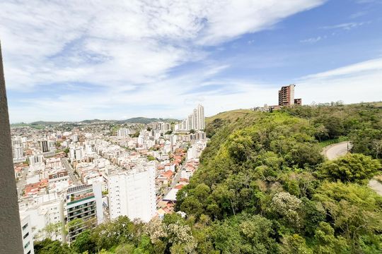 Vista de kitnet/studio para alugar com 1 quarto, 25m² em Cascatinha, Juiz de Fora