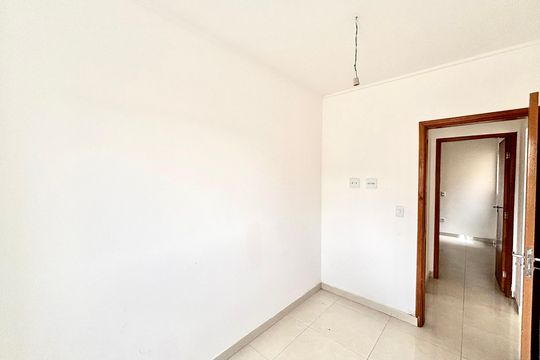 Quarto 1 de casa para alugar com 2 quartos, 45m² em Guaianases, São Paulo