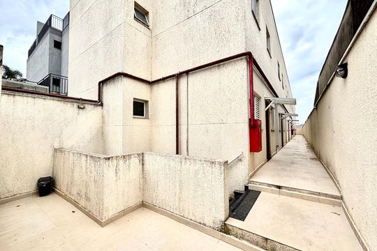 Área comum de casa para alugar com 2 quartos, 45m² em Guaianases, São Paulo