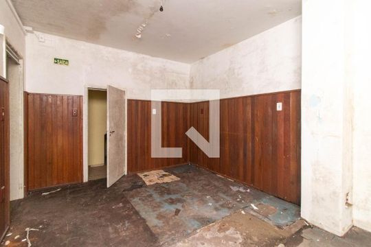 Casa à venda com 1 quarto, 702m² em Menino Deus, Porto Alegre