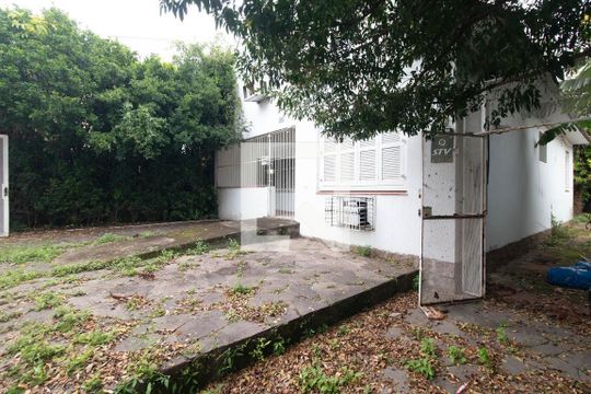 Casa à venda com 1 quarto, 702m² em Menino Deus, Porto Alegre