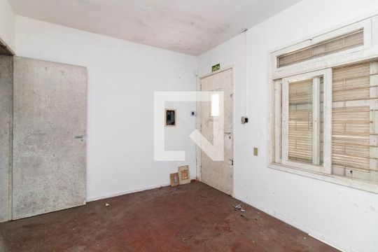 Casa à venda com 1 quarto, 702m² em Menino Deus, Porto Alegre