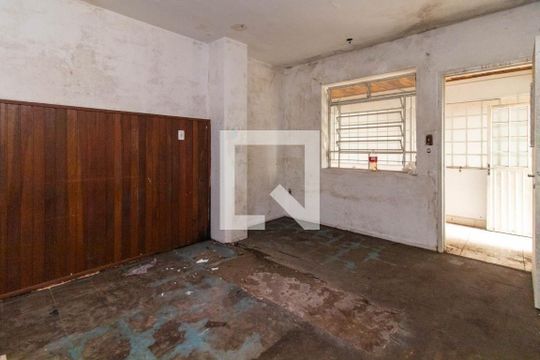 Casa à venda com 1 quarto, 702m² em Menino Deus, Porto Alegre