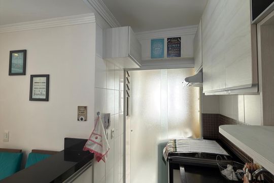 Cozinha  de apartamento à venda com 2 quartos, 56m² em Jardim Iraja, São Bernardo do Campo