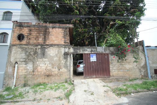 Plaquinha Instalada 15/10/2026 WZLX-552 de casa à venda com 3 quartos, 90m² em Eldoradinho, Contagem