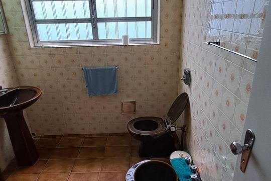 Banheiro 2 de casa à venda com 3 quartos, 105m² em Vila das Merces, São Paulo