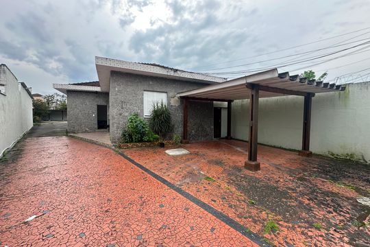 Área externa de casa para alugar com 2 quartos, 75m² em Jardim Independencia, São Vicente