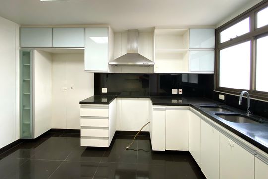 Cozinha de apartamento à venda com 4 quartos, 164m² em São Pedro, Belo Horizonte