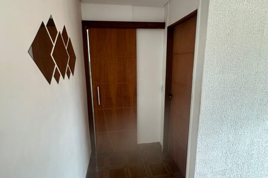 Corredor de apartamento à venda com 1 quarto, 49m² em Conjunto Habitacional Vinte e Um de Abril, São Bernardo do Campo